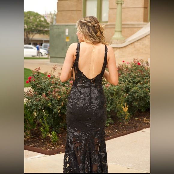 Jovani black prom dress size 00. - Picture 3 of 5